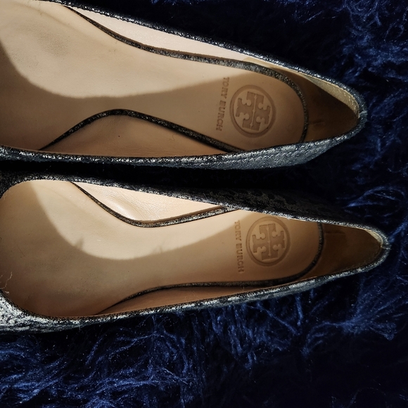 Tory Burch REVA Ballet Powdered Cheetah Animal Print Metal Logo Flats Size 7M - Picture 4 of 6